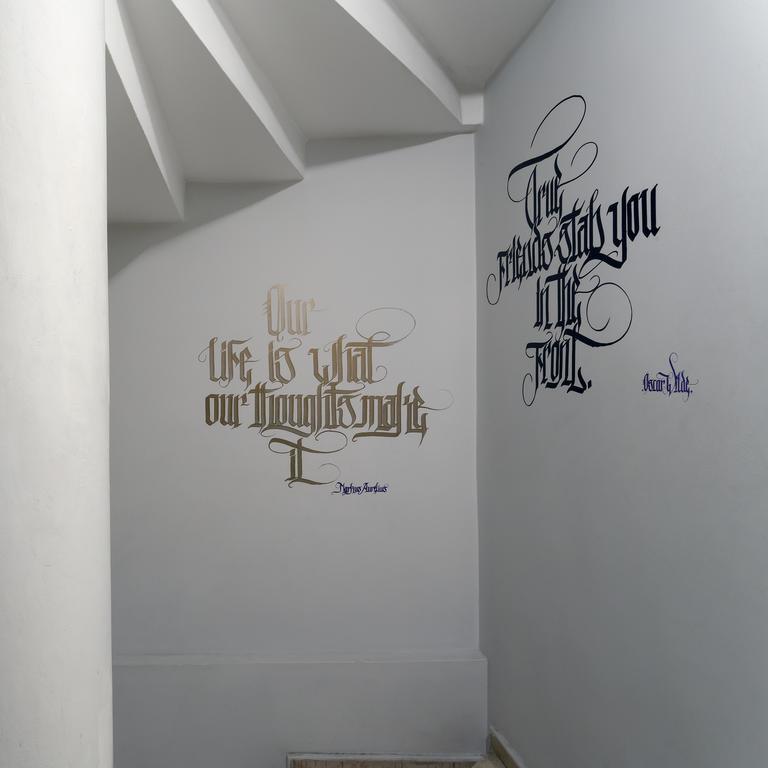 Hush Hostel Moda Istanbul Bagian luar foto