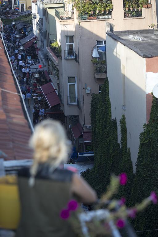 Hush Hostel Moda Istanbul Bagian luar foto