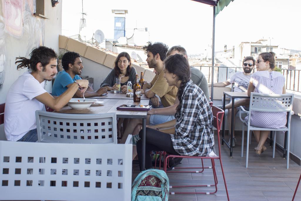 Hush Hostel Moda Istanbul Bagian luar foto