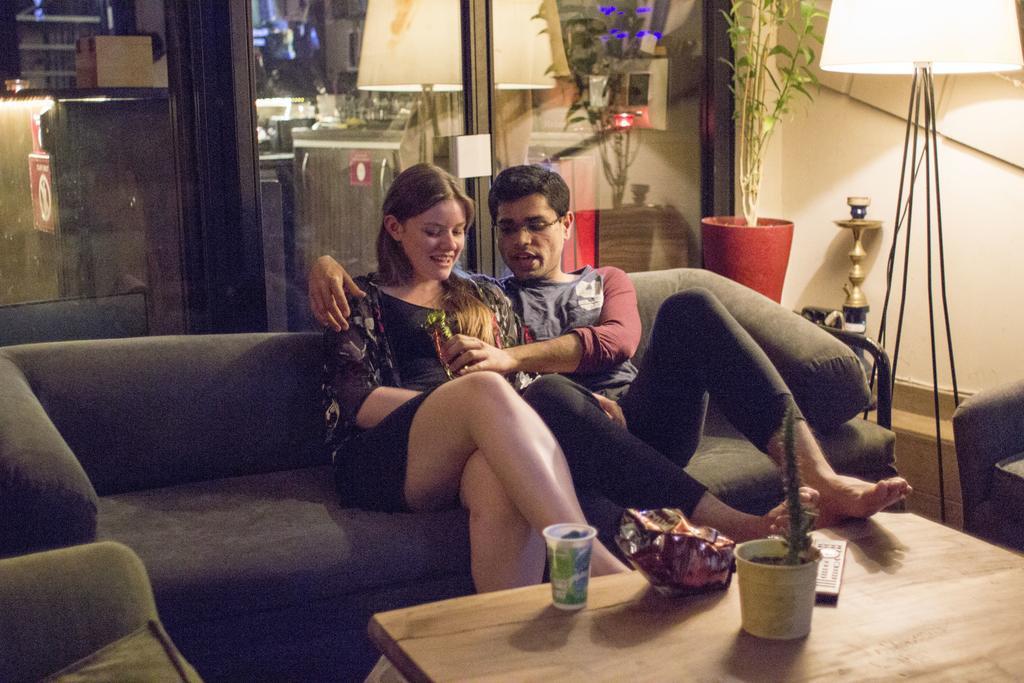 Hush Hostel Moda Istanbul Bagian luar foto