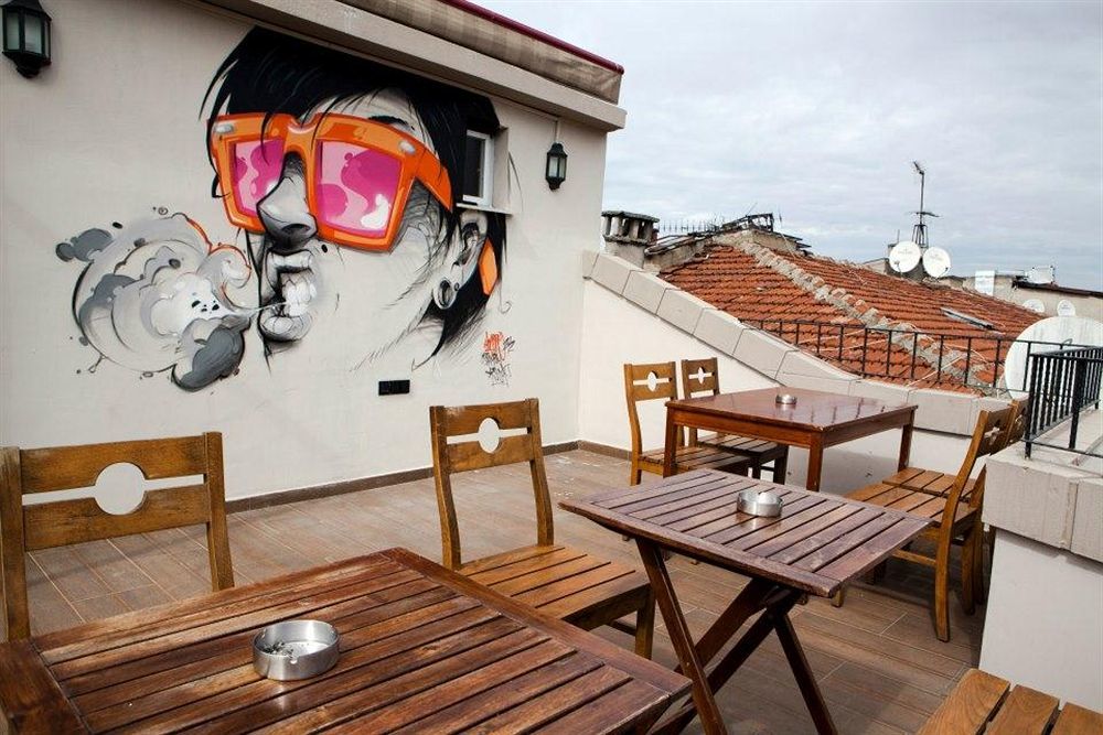 Hush Hostel Moda Istanbul Bagian luar foto